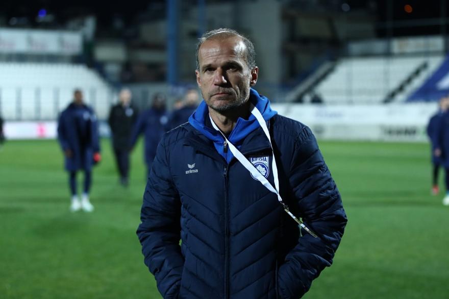 Τέλος από την Κηφισιά ο Μπασινάς