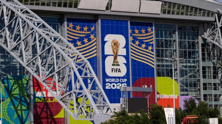 Η FIFA αναθεώρησε την πολιτική της για τα μπουκάλια νερού